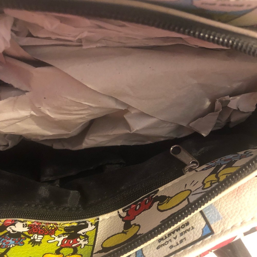 Animations Disney Purse Mickey and Minnie NWT - Picture 12 of 12